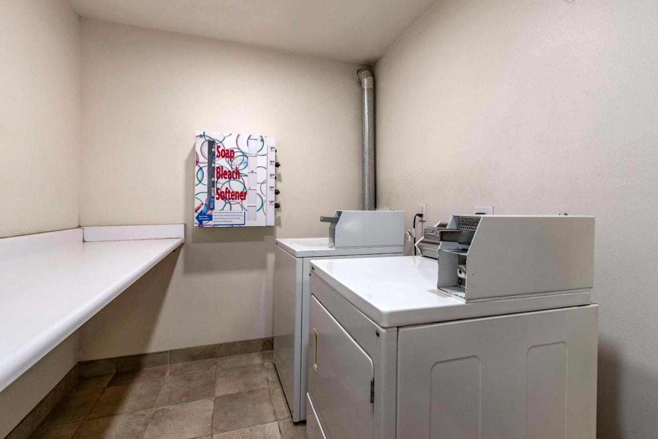 Sleep Inn & Suites Pleasant Hill - Des Moines Eksteriør bilde